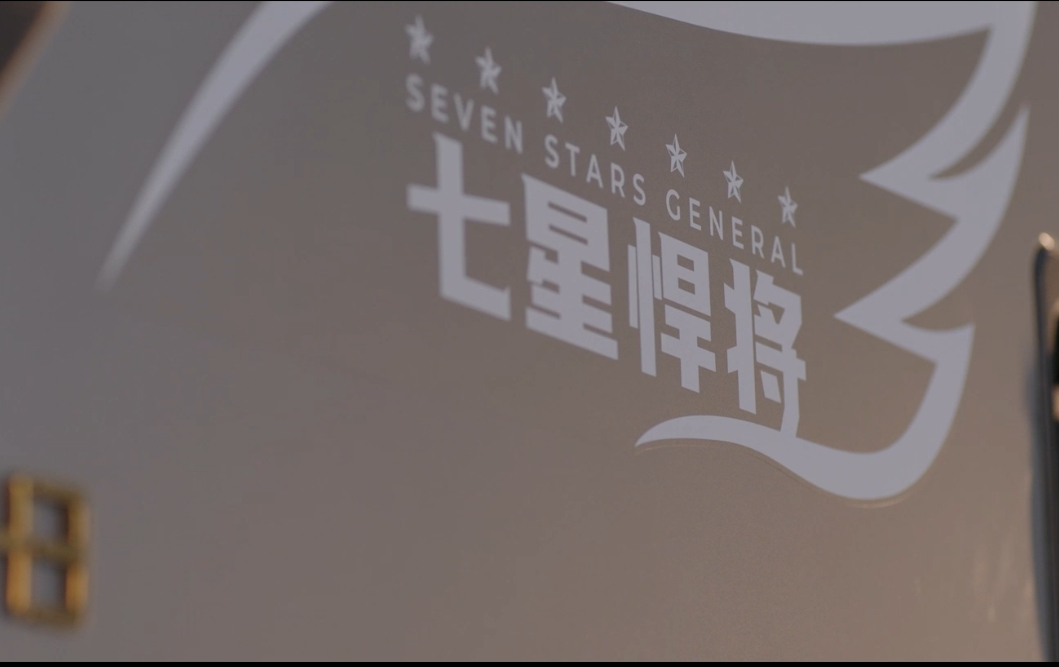 �𺷽�����Ƭ